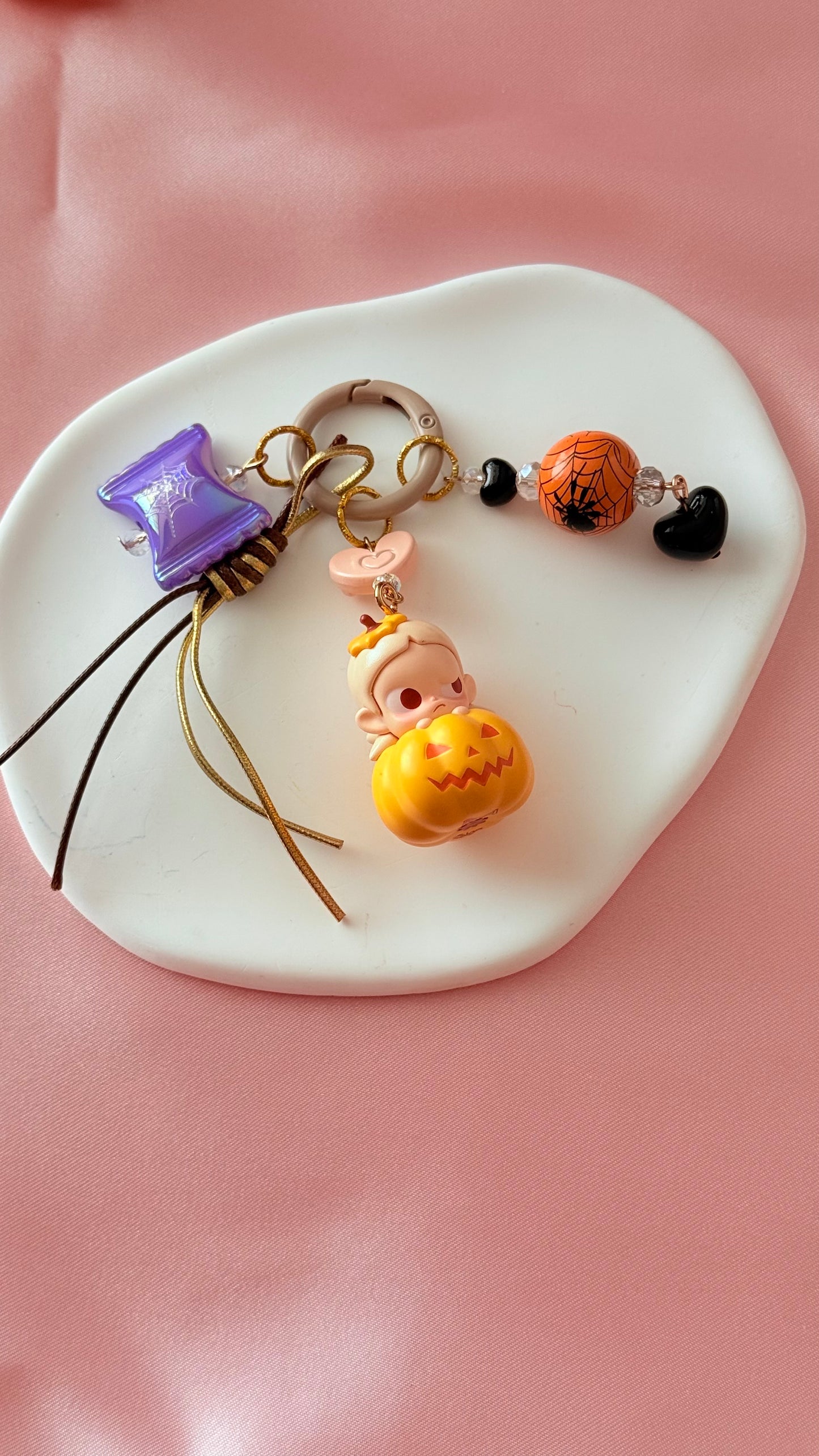 POP MART - Pop Bean Halloween Charm -Authentic - ZSIGA