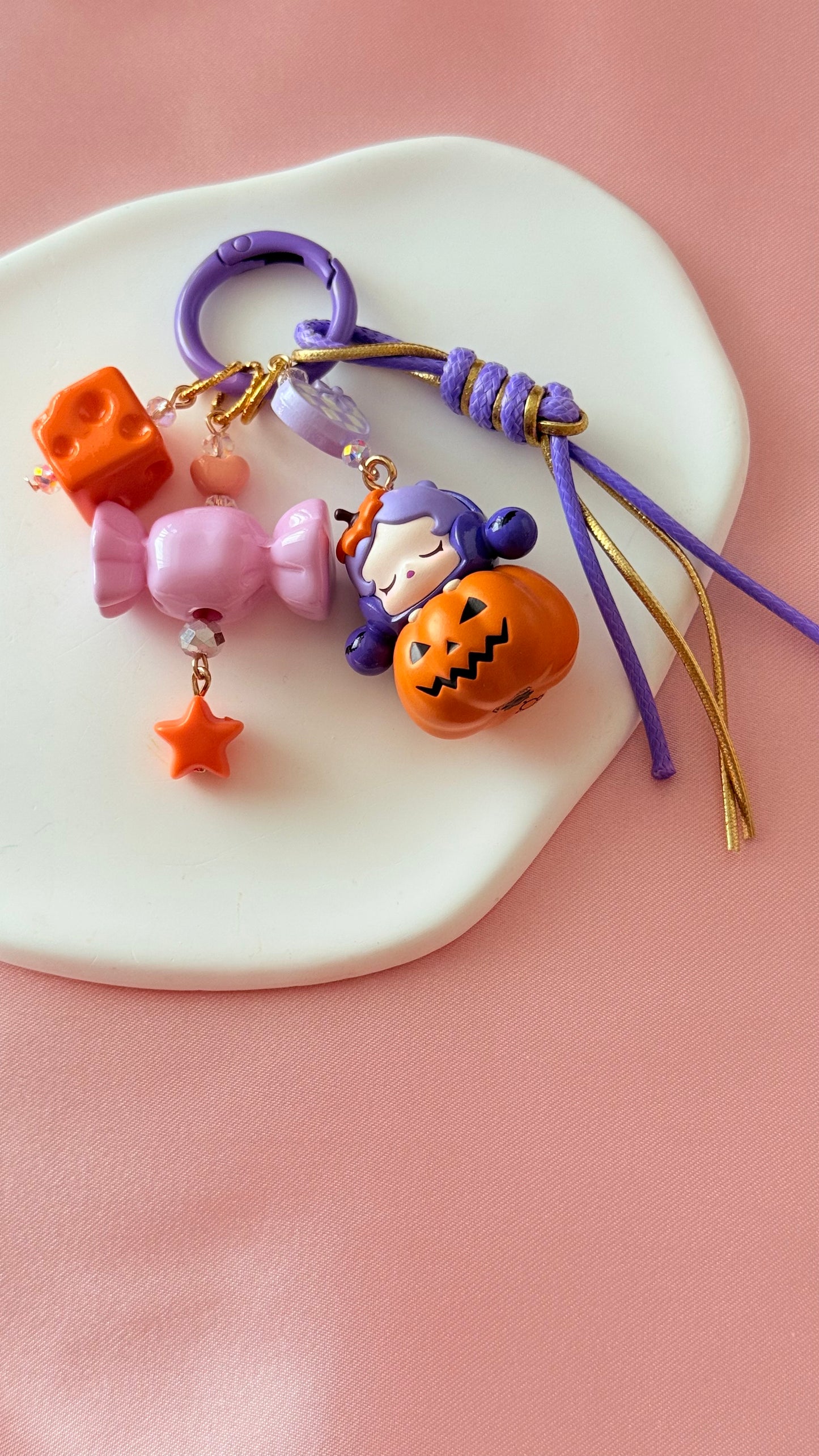 POP MART - Pop Bean Halloween Charm -Authentic - SKULLPANDA