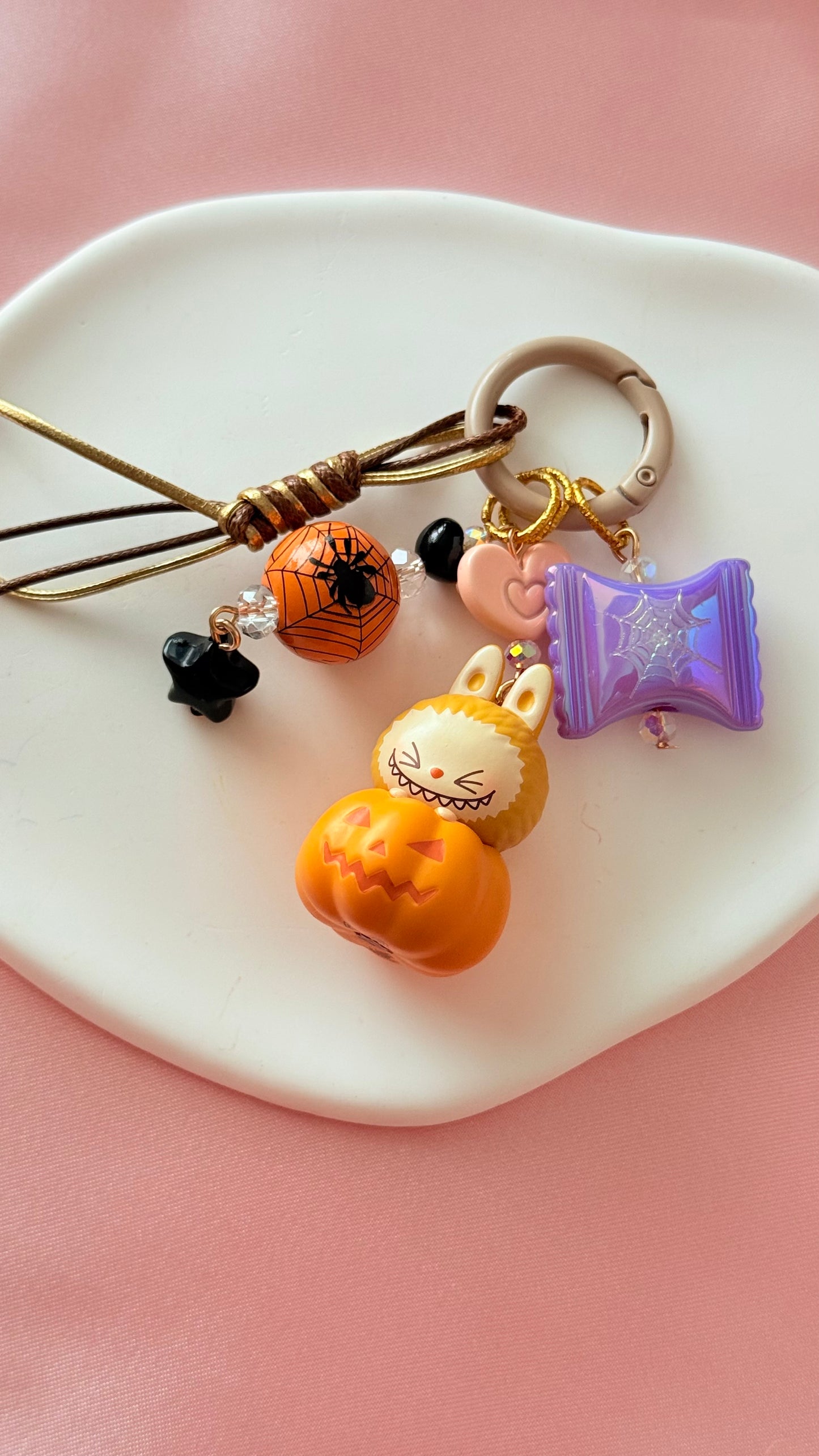 POP MART - Pop Bean Halloween Charm -Authentic - THE MONSTER